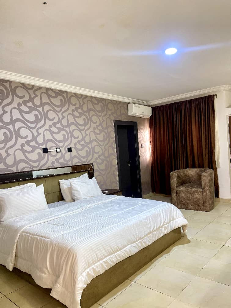 /web/uploads/116/Prixair Pure Hotel/header-images/deluxe1.jpg